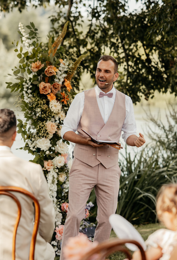 Trauredner Daniel Peulen Agentur Traumhochzeit Ruhrgebiet