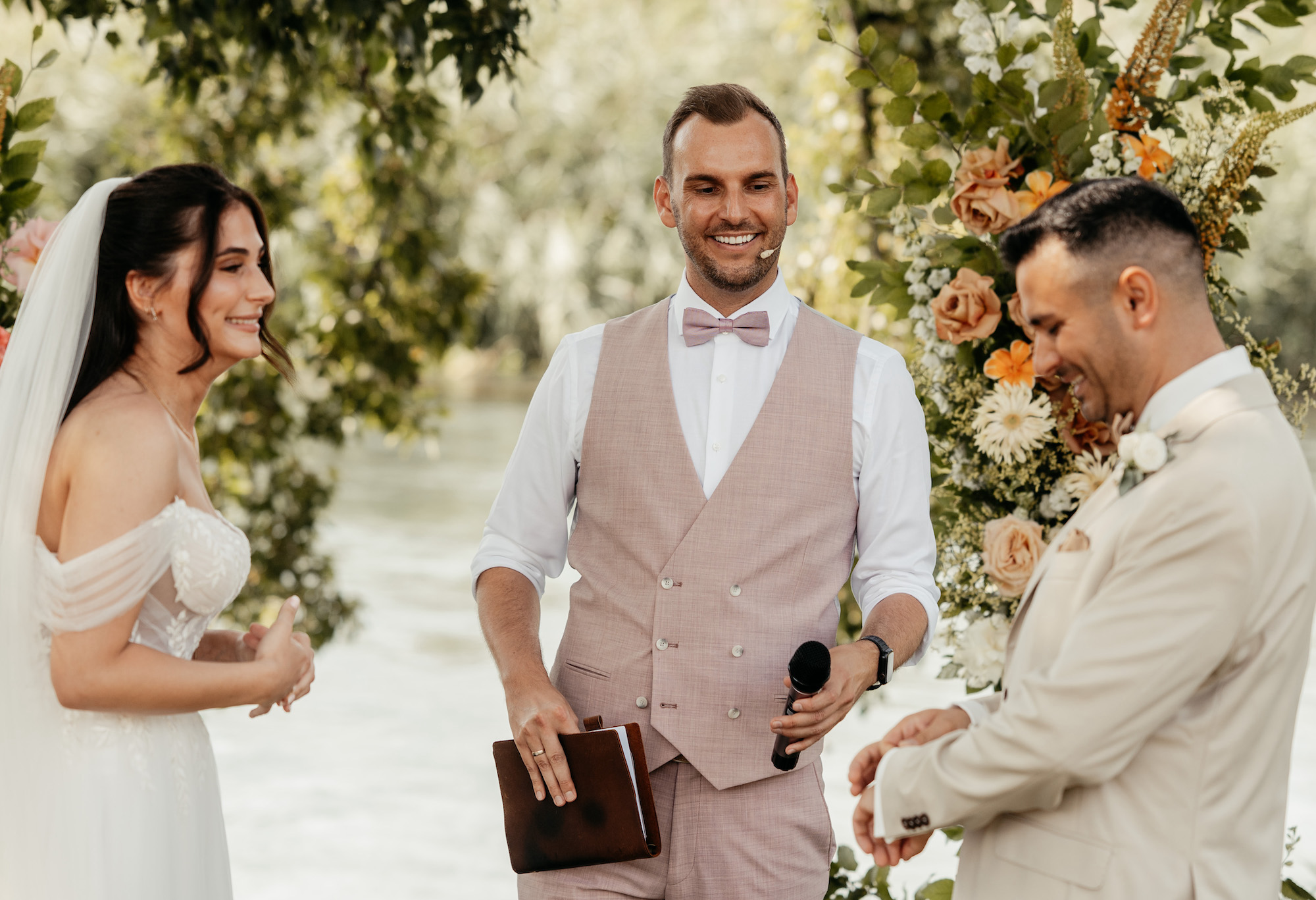 Trauredner Daniel Peuen bei einer Destination Wedding in Italien